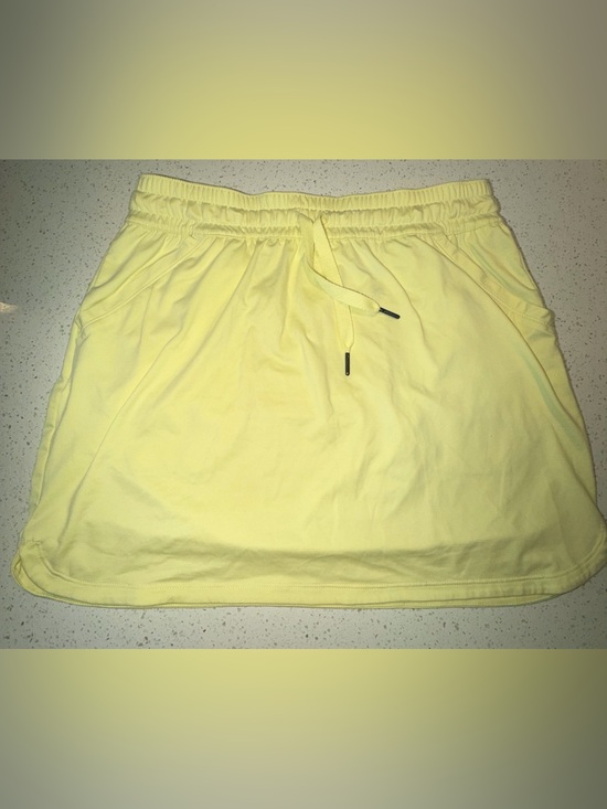 Columbia Dresses & Skirts - NWOT Columbia PFG Skirt - Butter Yellow